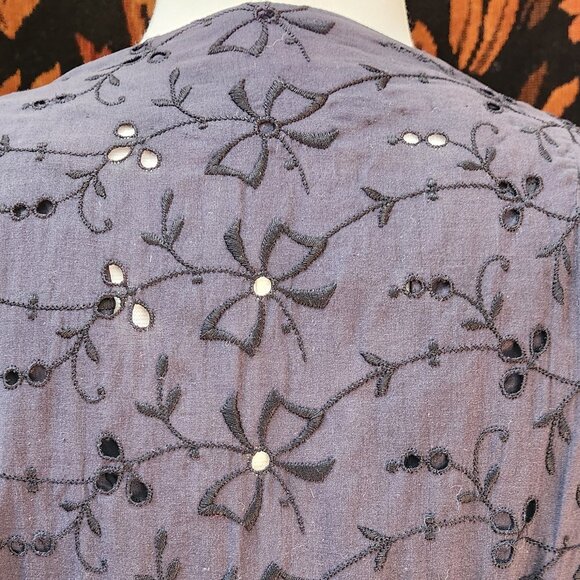 1940s Eyelet Peplum Dress - Picture 7 of 8